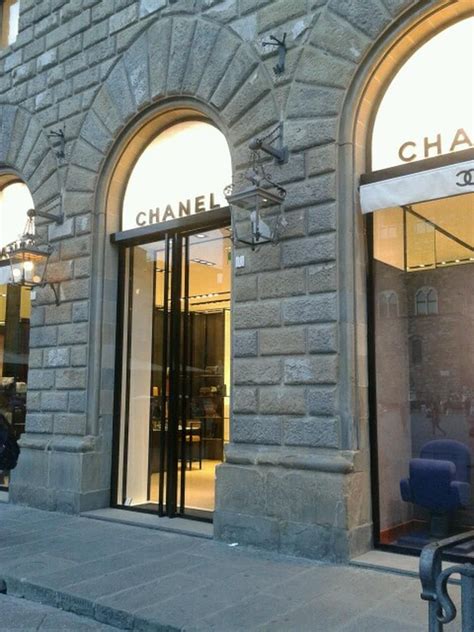 negozi chanel toscana|Negozio CHANEL a FIRENZE in Piazza della Signoria 9/12.